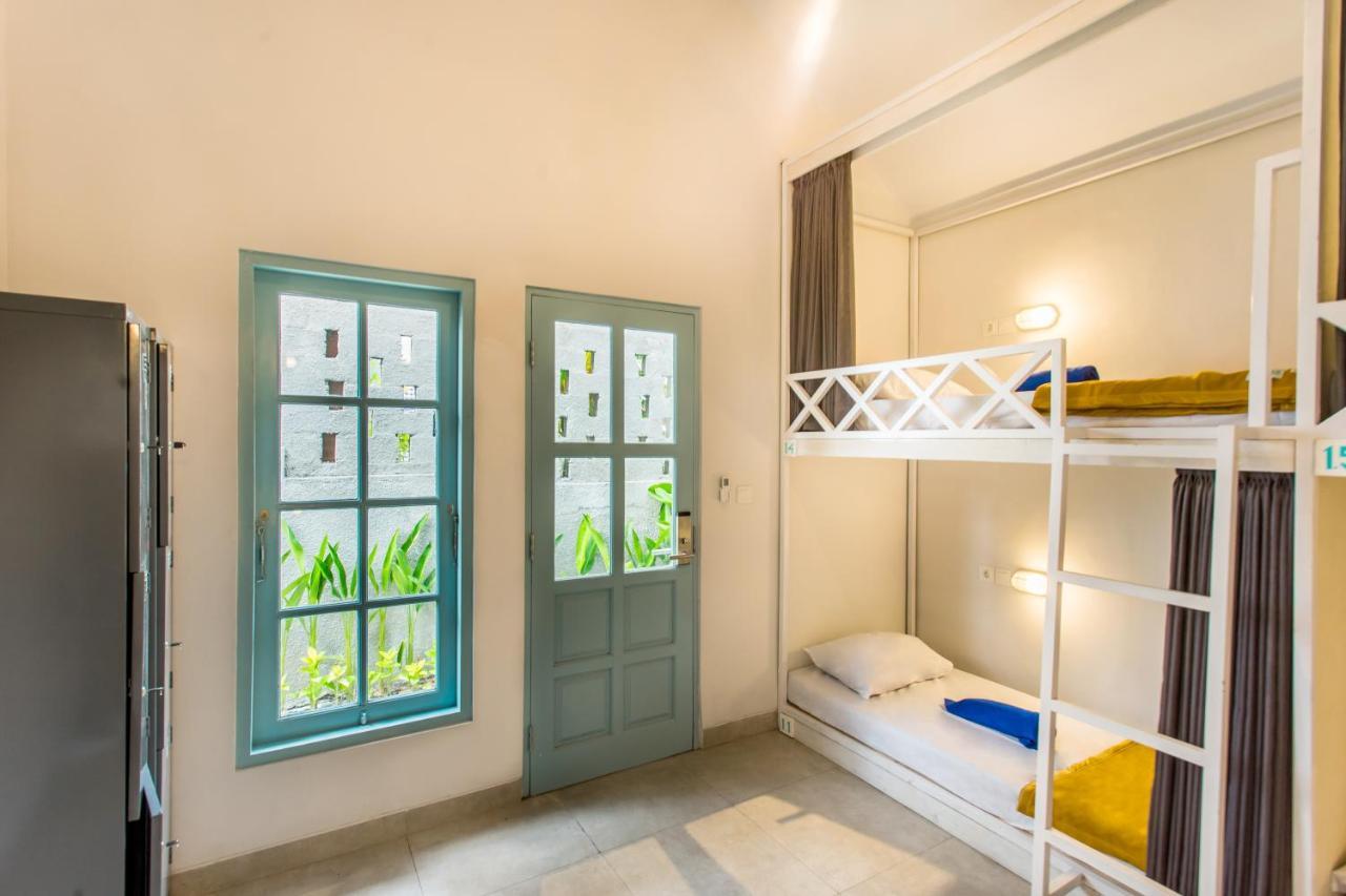 Angels Boutique Hostel Canggu Екстериор снимка