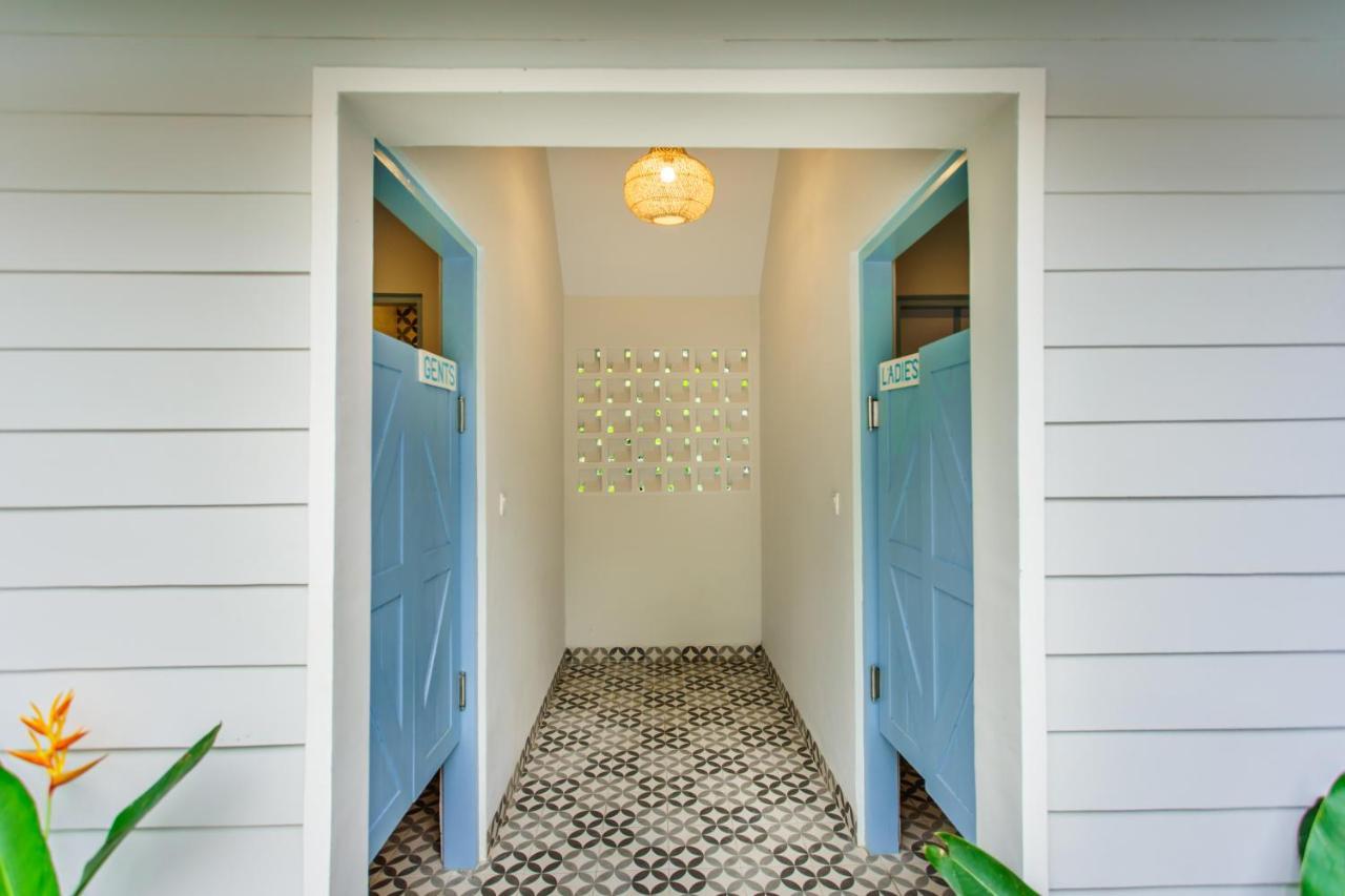 Angels Boutique Hostel Canggu Екстериор снимка