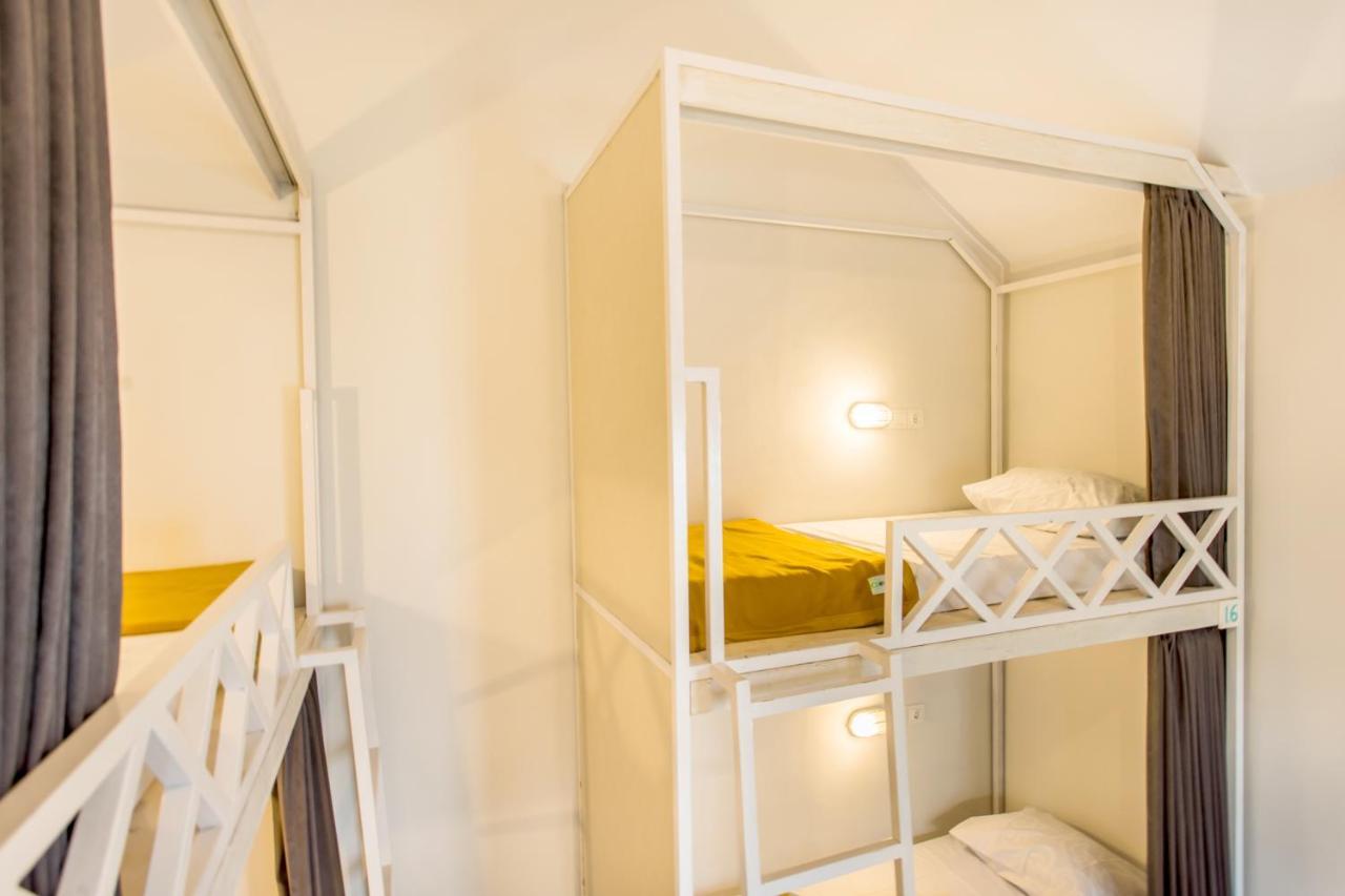 Angels Boutique Hostel Canggu Екстериор снимка