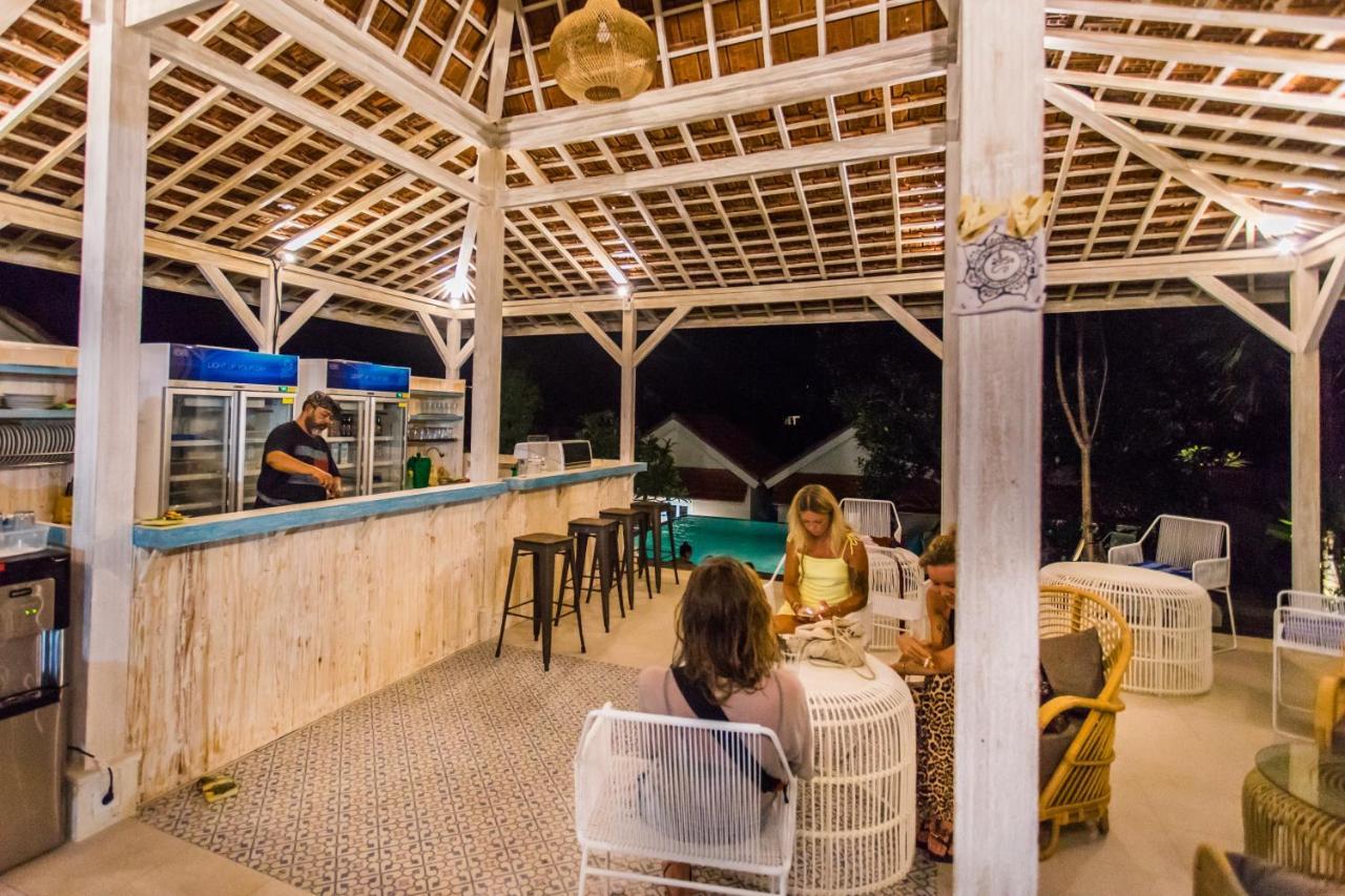 Angels Boutique Hostel Canggu Екстериор снимка